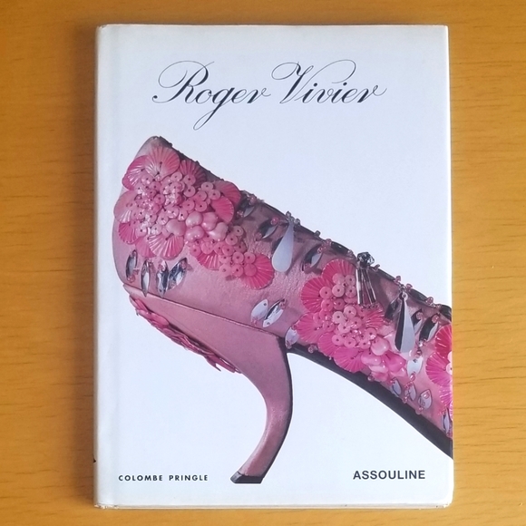 Assouline Other - Assouline – Roger Vivier  (2004)